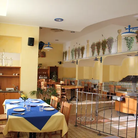 Casa Don Guanella Hotel