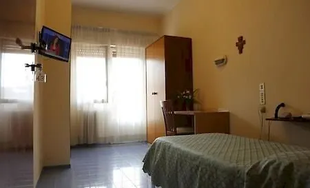 מלון Casa Don Guanella 3*